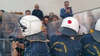 ΕΚΤΑΚΤΟ: Ένταση στα Δικαστήρια για τους πλειστηριασμούς -ΦΩΤΟ & ΒΙΝΤΕΟ