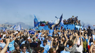 Νάπολι: Στους δρόμους 200.000 κόσμος για το καμάρι της πόλης