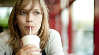 Καρκίνος του στόματος: Τα δημοφιλή ροφήματα που αυξάνουν την απειλή