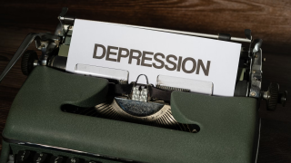 Ποια παρουσιάστρια δίνει μάχη με την κατάθλιψη