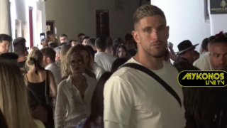 Αλέξανδρος Πασχαλάκης: Από τα δοκάρια… στα σοκάκια της Μυκόνου