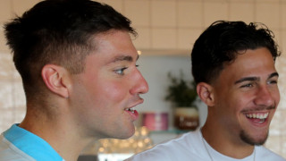 Θέος: «Κωστούλας και Τζίμας είναι γεννημένοι νικητές-Έχουν χημεία μεταξύ τους»