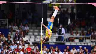 Ντουπλάντις: Η συνήθεια που έγινε λατρεία-Κατέρριψε για 12η φορά το παγκόσμιο ρεκόρ