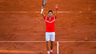 Σερβία: Πώς η κυβέρνηση διώχνει από τη χώρα τον Τζόκοβιτς