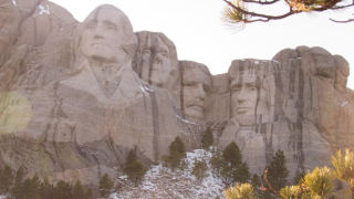 Όρος Ράσμορ: Ποιο είναι το μνημείο που ορέγεται να ενταχθεί ο Τραμπ