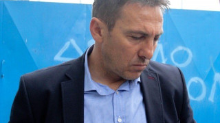 Ο Ηρακλής σε ελεύθερη πτώση,   ο Παπαδόπουλος στο σπίτι του