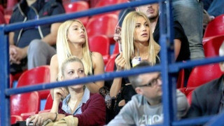 «Εκρηκτικές» παρουσίες σε Νέα Σμύρνη και Αγρίνιο (pics)