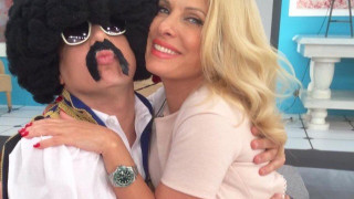 O τσολιάς της Ελληνοφρένειας μπήκε στο καμαρίνι της Μενεγάκη (ΒΙΝΤΕΟ)