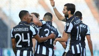 Οι παίκτες τη                            δουλειά τους