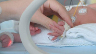 Δωρεά 6 θερμοκοιτίδων στα νοσοκομεία «Ιπποκράτειο» & «Παπαγεωργίου»