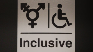 Βίζα Κοινών Αξιών: Ποια είναι η άδεια για τους πολέμιους της woke ιδεολογίας