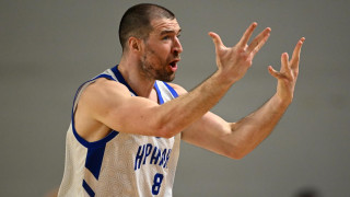 Ο Καββαδάς γίνεται κάτοικος Μυκόνου