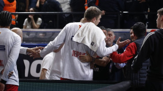 Απαγόρευση εισόδου στα γήπεδα: Στον οπαδό που πέταξε καρεκλάκι στο Πανιώνιος-Ολυμπιακός