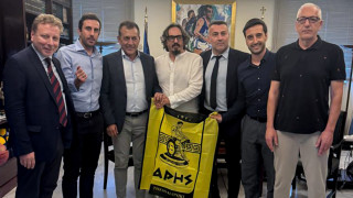 Βρούτσης για Άρη: «Τους εύχομαι κάθε καλό»