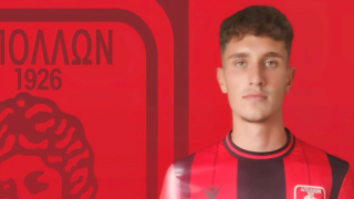 Με την κοκκινόμαυρη φανέλα ο Αθανάσιος Πάνος - Παίκτης του Απόλλωνα Καλαμαριάς