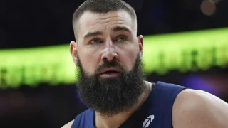 Ο Βαλαντσιούνας τέλειωσε τα σενάρια για Παναθηναϊκό: «Θα τιμήσω το συμβόλαιό μου με τους Νάγκετς»