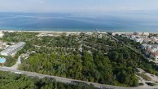 Θεσσαλονίκη: Υπογράφηκε η αξιοποίηση του κάμπινγκ στην Αγία Τριάδα