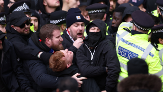 Σπρέι DNA: Τι είναι και πώς λειτουργεί το «αόρατο όπλο» στην καταπολέμηση της οπαδικής βίας