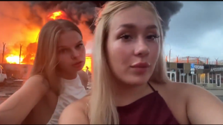 Ρωσίδες έβγαζαν βίντεο ενώ καιγόταν βομβαρδισμένο εργοστάσιο!