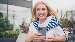 Η απλή κίνηση που ρίχνει την πίεση και προστατεύει την καρδιά στην εμμηνόπαυση