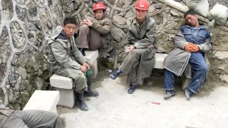 BBC: Χιλιάδες Βορειοκορεάτες δουλεύουν σαν σκλάβοι στη Ρωσία για να καλυφθεί το έλλειμμα εργατικού δυναμικού