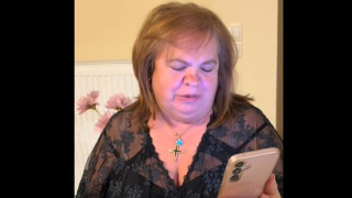 Επικό beef της Έφης Θώδη με το... ChatGPT