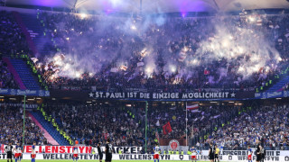 Εντυπωσιακές εικόνες: Η Ζανκτ Πάουλι θριάμβευσε στο ντέρμπι