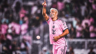 Σουάρες για φτύσιμο σε προπονητή: «Έκανα λάθος και το μετανιώνω πραγματικά».