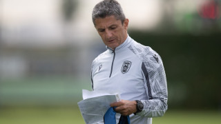 Μήνυμα Μπουρουτζίκα σε Λουτσέσκου: «Ευτυχισμένος στο Europa League, κάνε διαχείριση»