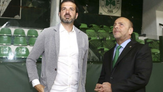 Προς το παρόν                        μένει ο Στραματσόνι