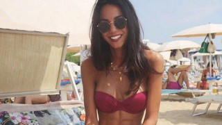 Η σύντροφος του Ζάζα συνεχίζει να μας αναστατώνει (pics)