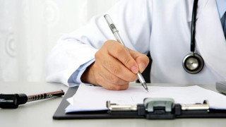 Θεσσαλονίκη: Στη... «φάκα» γιατρός που δεν έκοβε παραστατικά