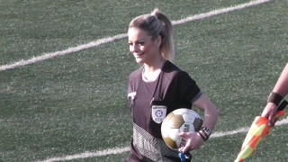 Η διαιτησία είναι και γένους θηλυκού!         (photos)