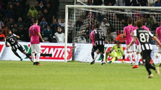 Αλλού «σφάζουν» και «κλέβουν» και ο ΠΑΟΚ φτύνει αίμα