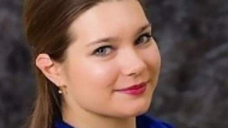 Το      πρωί        δασκάλα, το    βράδυ…πορνοστάρ (pics)