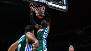 Χολμς: «Ο Σλούκας σού δίνει την μπάλα μ' ένα βλέμμα»