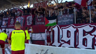 ΑΕΛ: Η κίνηση όλο νόημα του Τσάκλα μπροστά από τη σημαία της Παλαιστίνης