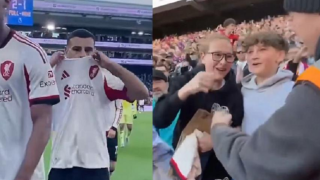 Ο Σαλάχ γέμισε χαμόγελα μία μικρούλα οπαδό της Κρίσταλ Πάλας