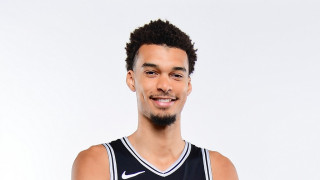 Γουεμπανιαμά: Δεν σταματάει να αναπτύσσεται - Έφτασε τα 2.25 μέτρα ύψος