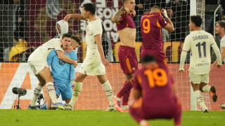 Europa League: Η απόλυτη τρέλα στο «Ολίμπικο»-Τρία χαμένα πέναλτι για τη Ρόμα στην ίδια φάση