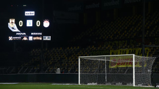 «Κλεάνθης Βικελίδης»: Ξηλώθηκε το παλιό scoreboard – Έρχεται υπερσύγχρονος ηλεκτρονικός πίνακας