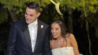 Παντρεύτηκε την αγαπημένη του Ναυσικά ο Ιωάννης Παπαπέτρου