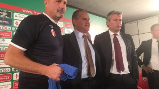 Ο Κολαντουόνο αλλάζει την                    Μπάρι