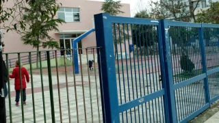 Θεσσαλονίκη: Χειροπέδες σε 41χρονο πατέρα-Εισέβαλε απειλώντας στο σχολείο του παιδιού του