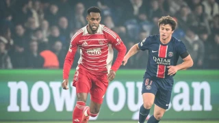 Σοκ στη Γιουνγκ Μπόις: Τραυματίστηκε και δεν παίζει κόντρα στον ΠΑΟΚ ο Εντιμίλσον Φερνάντες!