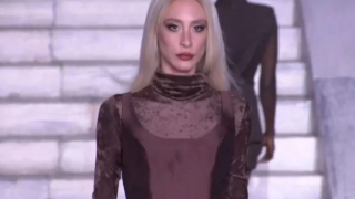 Κιάρα Μαρκέζη: Eντυπωσίασε στην πασαρέλα η εγγονή του Άκη Τσοχατζόπουλου