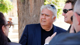 Πασχάλης Τερζής: Σπάνια εμφάνιση στην Πυλαία, τραγουδώντας Καζαντζίδη