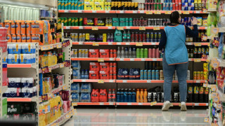 Κλείνει το mega deal στα ελληνικά σούπερ μάρκετ