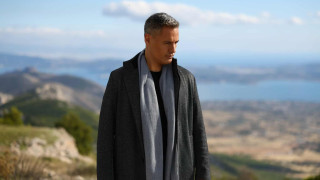 Γρηγόρης Πετράκος: Ερμηνεύει τραγούδι του Βασίλη Δήμα και εντυπωσιάζει