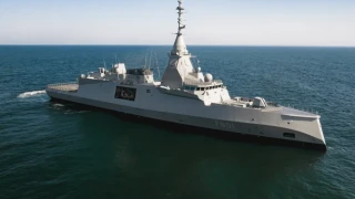 Συναγερμός: Σκάφος πήγε να συγκρουστεί με τη φρεγάτα Belharra!